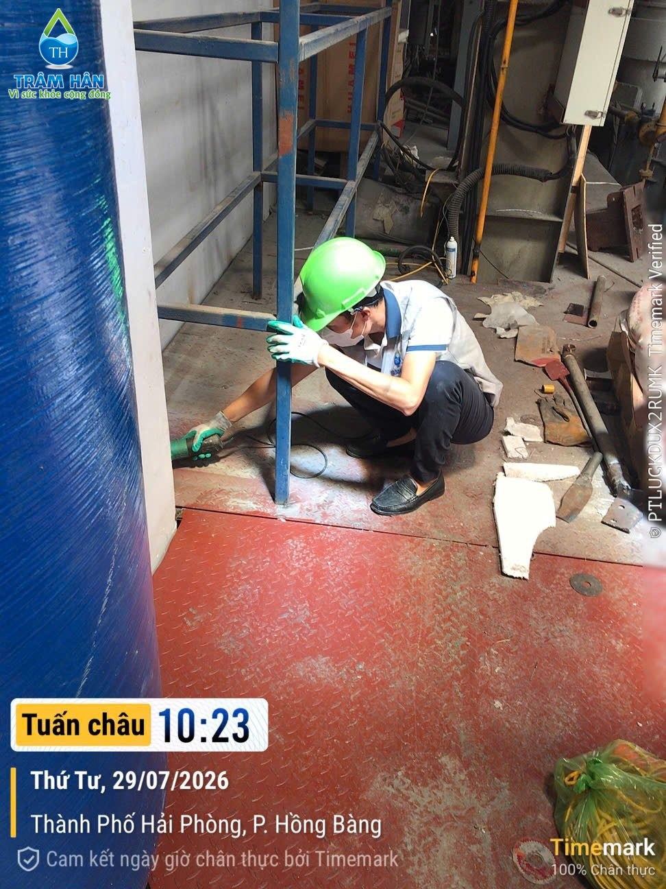 Gia công, cố định khung giá đỡ thiết bị – LS Cab Vina